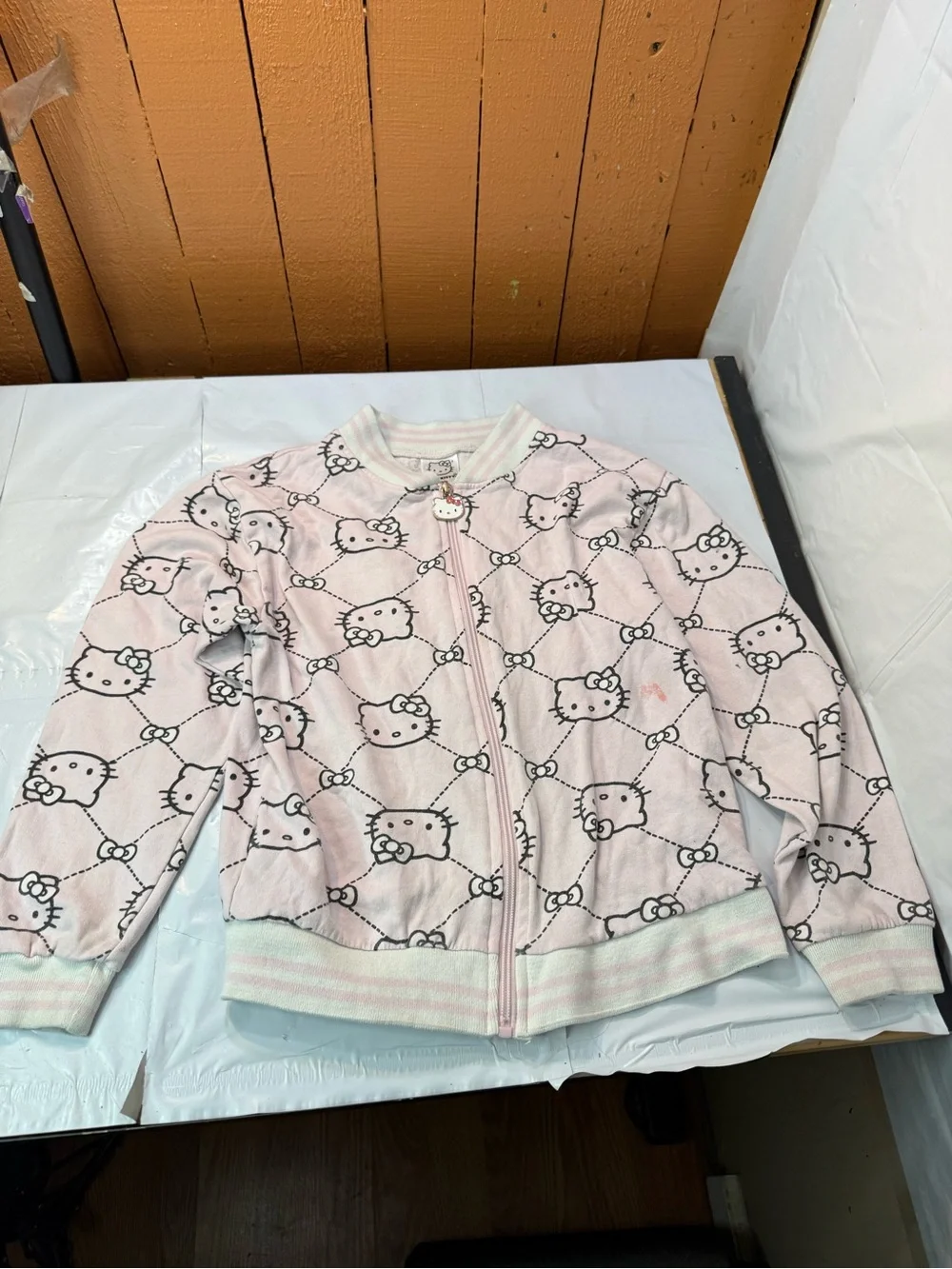 Hello Kitty quilted style lattice pattern full zip bomber girls jacket size 8/10